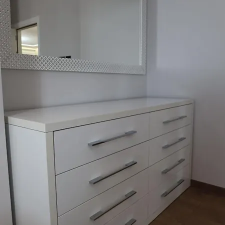 Bruna 아파트 Durrës